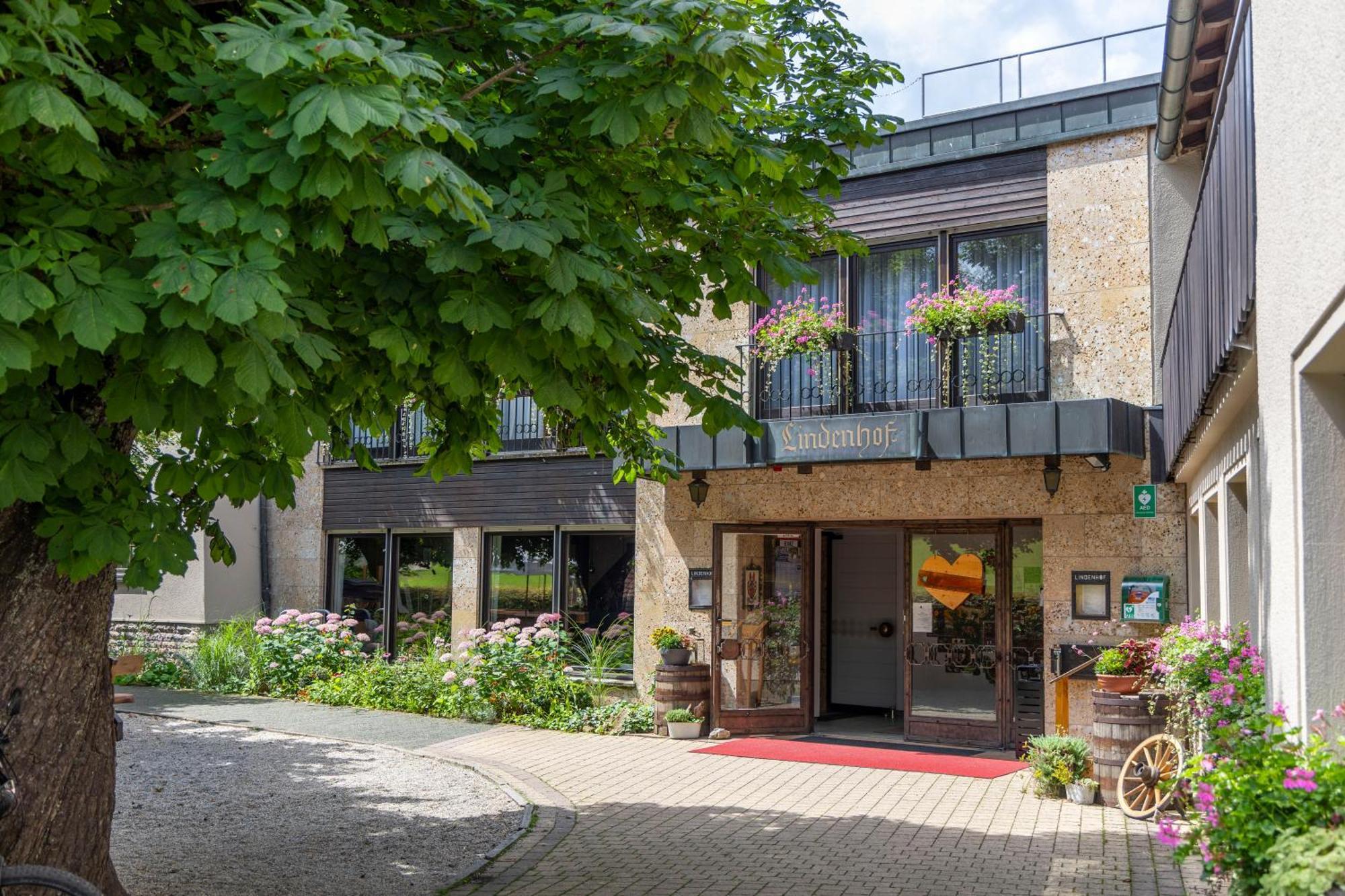 Hotel Lindenhof Hubmersberg Pommelsbrunn Екстер'єр фото